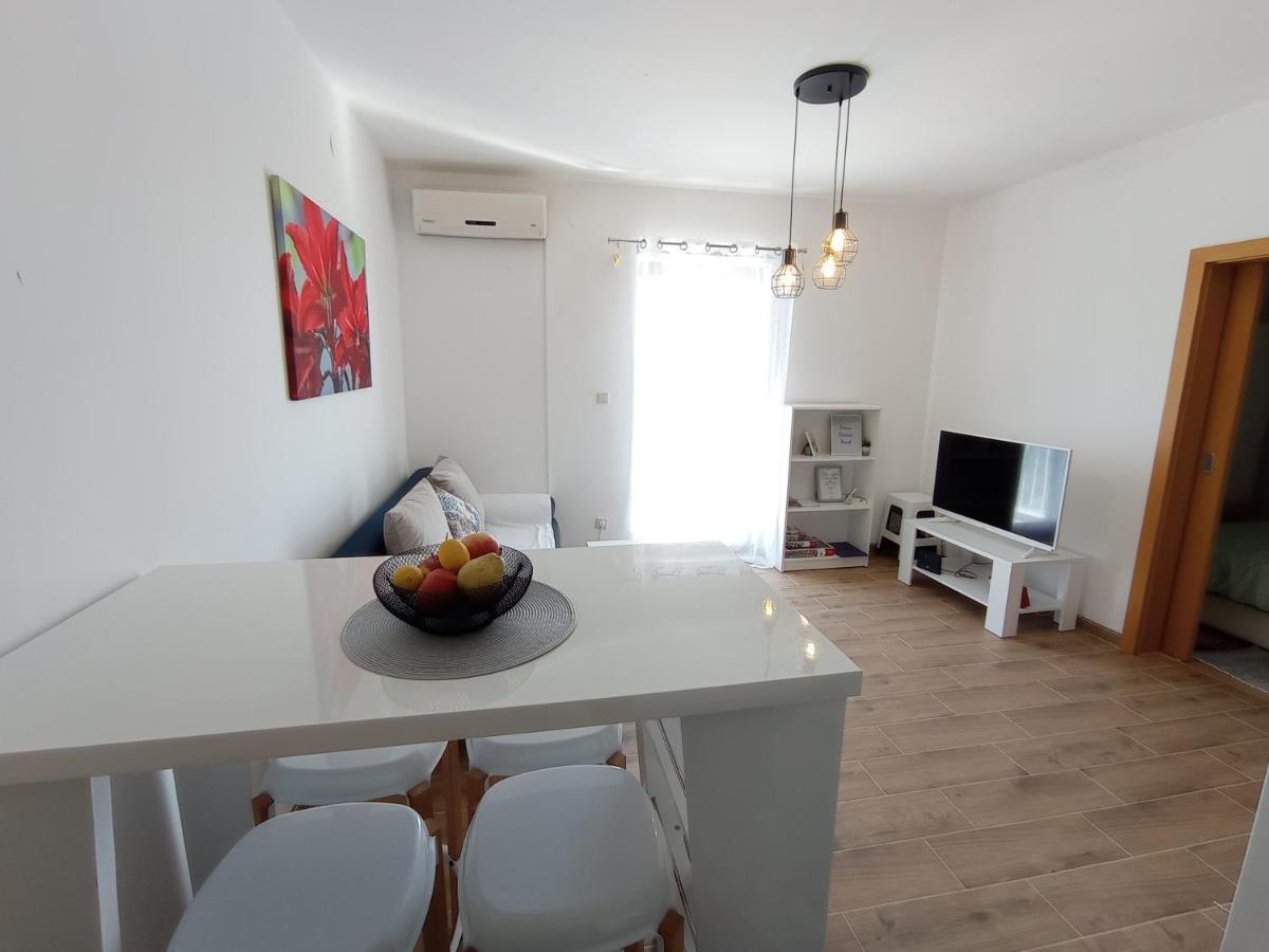 Cozy Apartmant With A Sea View In Orasac Esterno foto