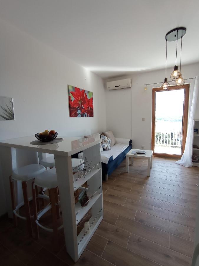Cozy Apartmant With A Sea View In Orasac Esterno foto